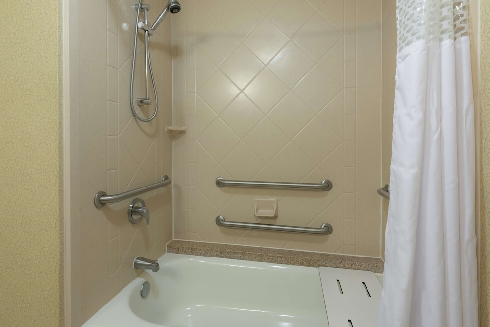 Hampton Inn & Suites Vicksburg - photo 44