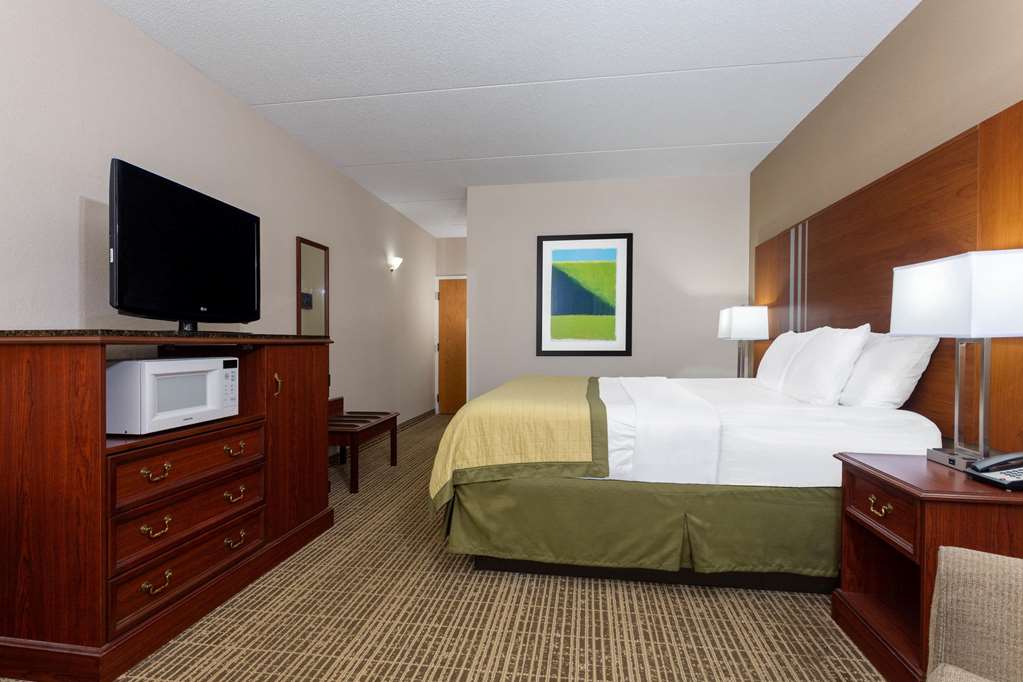 Baymont by Wyndham Elkhart - photo 22