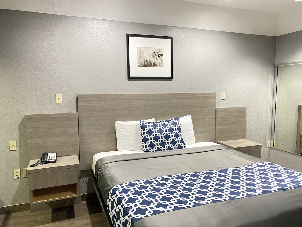Island Suites — Houston — photo 4