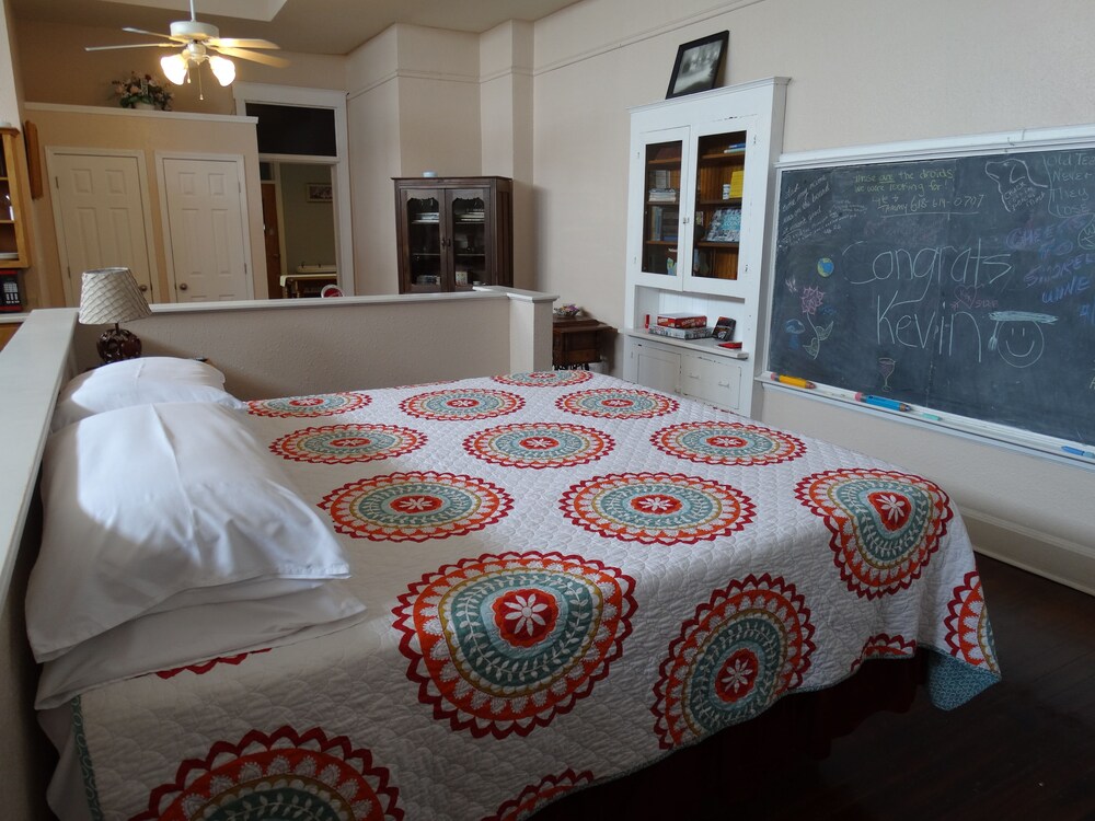 Davie School Inn - photo 17