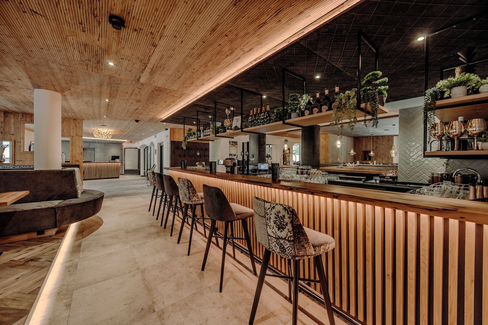 Resl Resort — 4-Star Luxury Hotel in Flachau, Austria