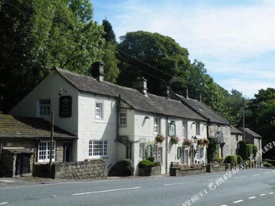 The Chequers Inn - carbon neutral hotel in Hope Valley