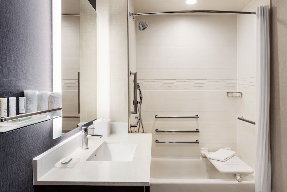Residence Inn by Marriott New York JFK Airport - photo 23