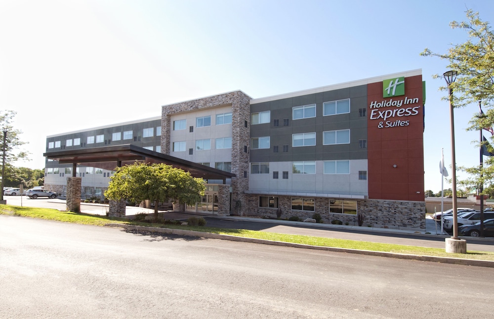 Holiday Inn Express & Suites Johnstown by IHG in Johnstown, United States