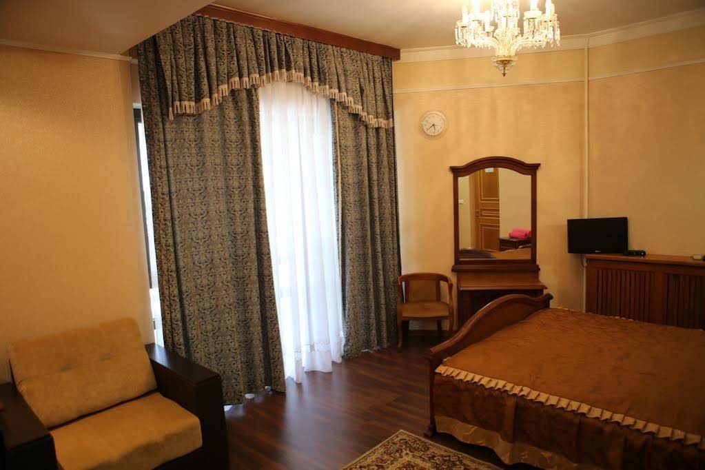 Ekipazh Hotel - last minute hotel in Adler