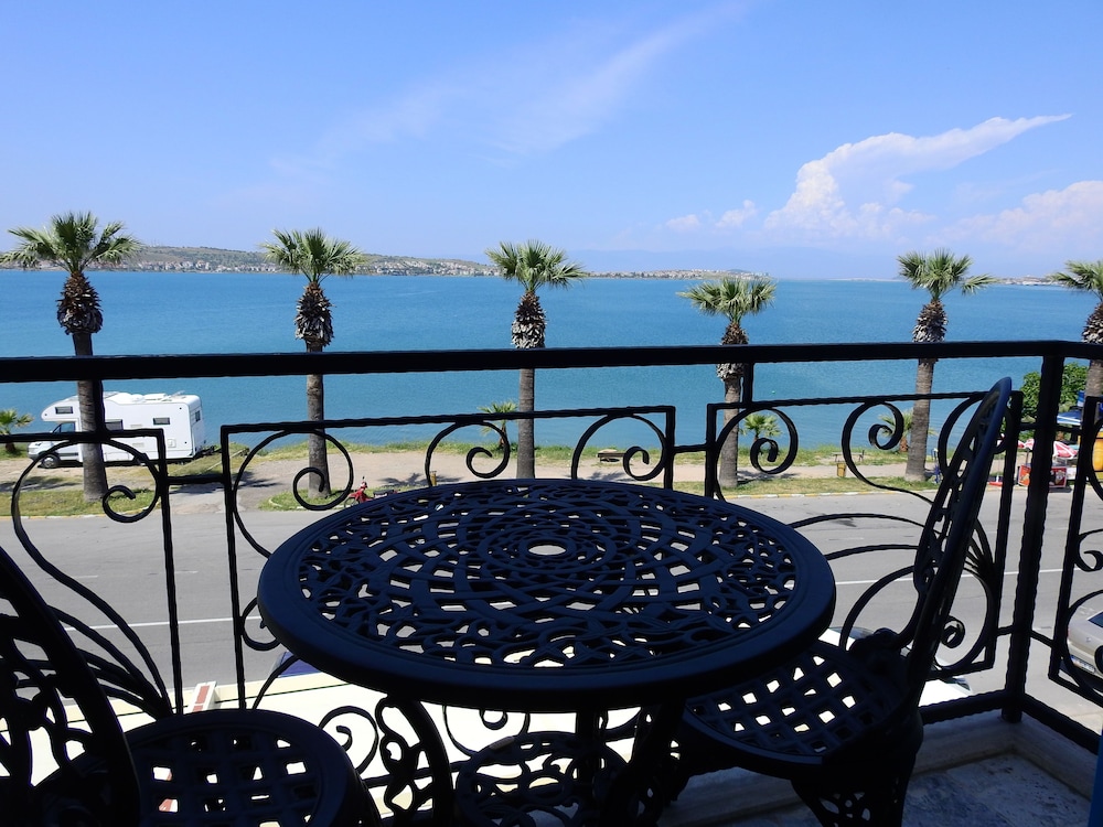Karamela Otel — Ayvalik — photo 5