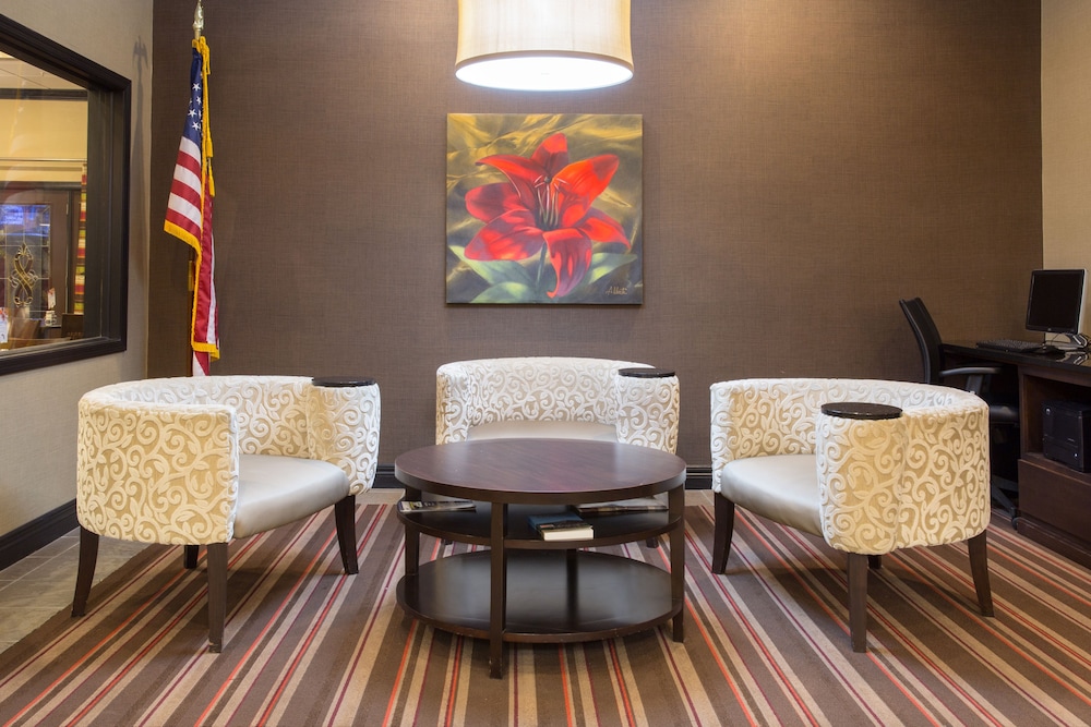 Holiday Inn Express & Suites Lexington by IHG - photo 38