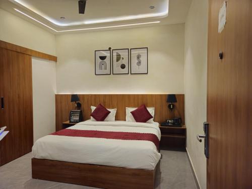 Hotel Royal Orchid in Aligarh, India