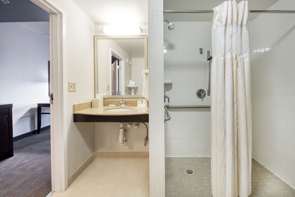 Hilton Garden Inn Durham Southpoint - photo 50
