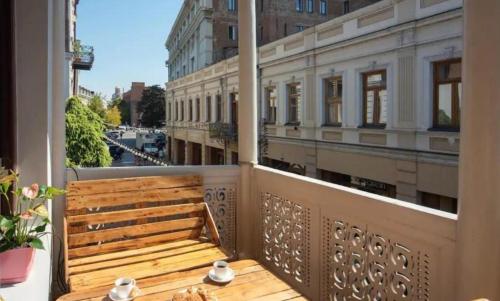 Balcony City Escape