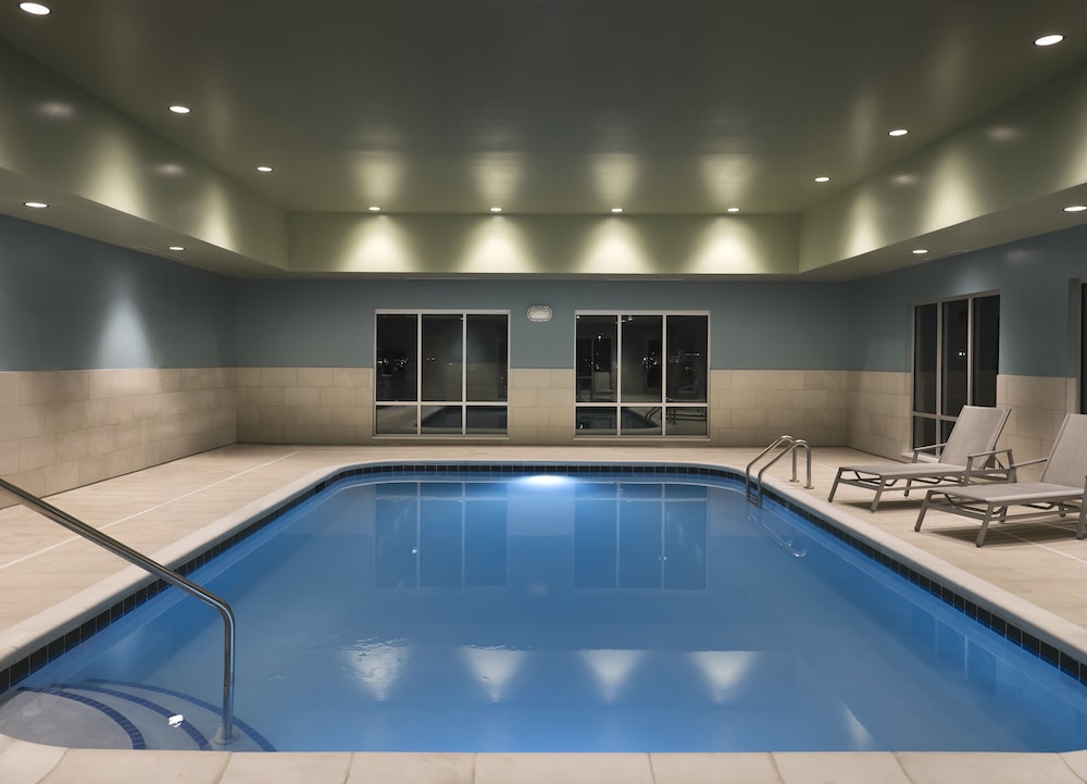 Holiday Inn Express & Suites Lockport by IHG - photo 19
