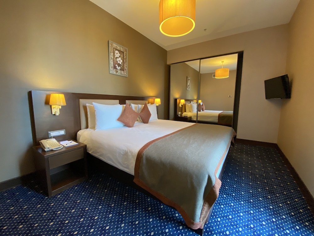 Parkside Hotel and Apartments — Baku — photo 5