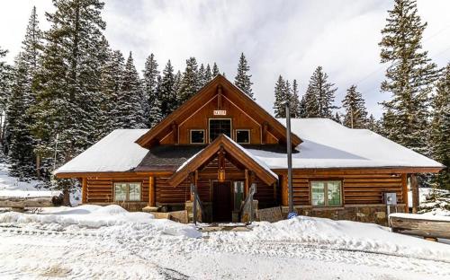 Rivamonte in Brighton, United States