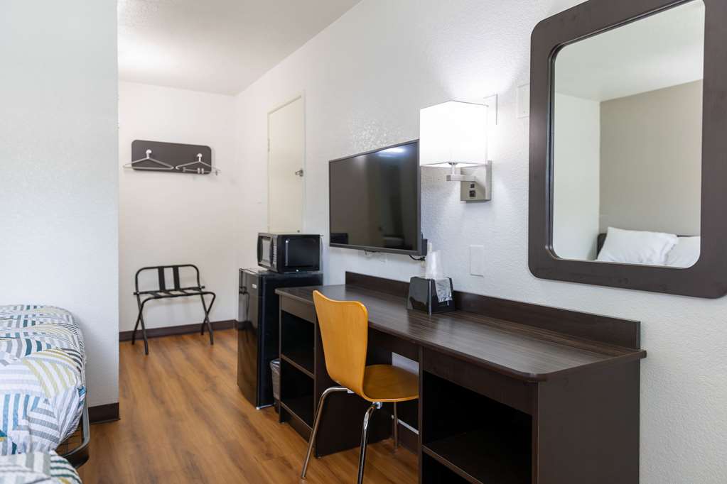 Motel6 Lufkin TX - photo 23