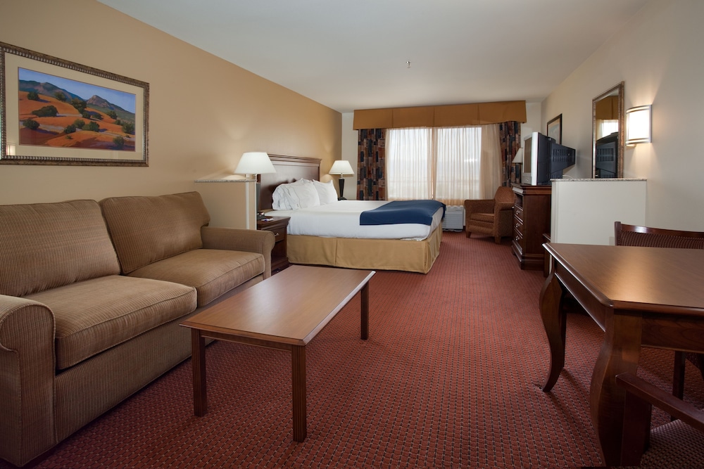 Holiday Inn Express & Suites Tooele by IHG - photo 8