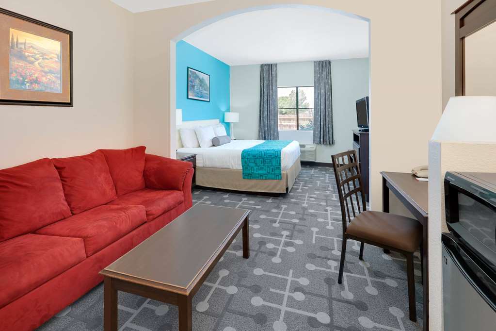 Howard Johnson by Wyndham Lubbock TX - photo 16