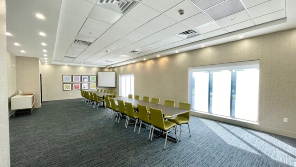 Holiday Inn Express Fall River North by IHG - photo 20