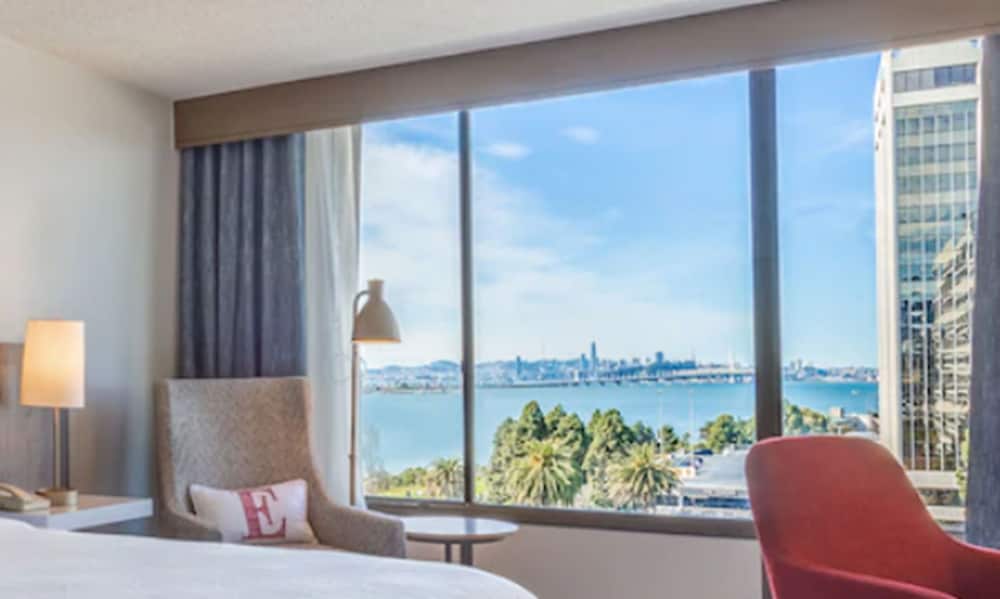 Hilton Garden Inn San Francisco Oakland Bay Bridge - photo 35