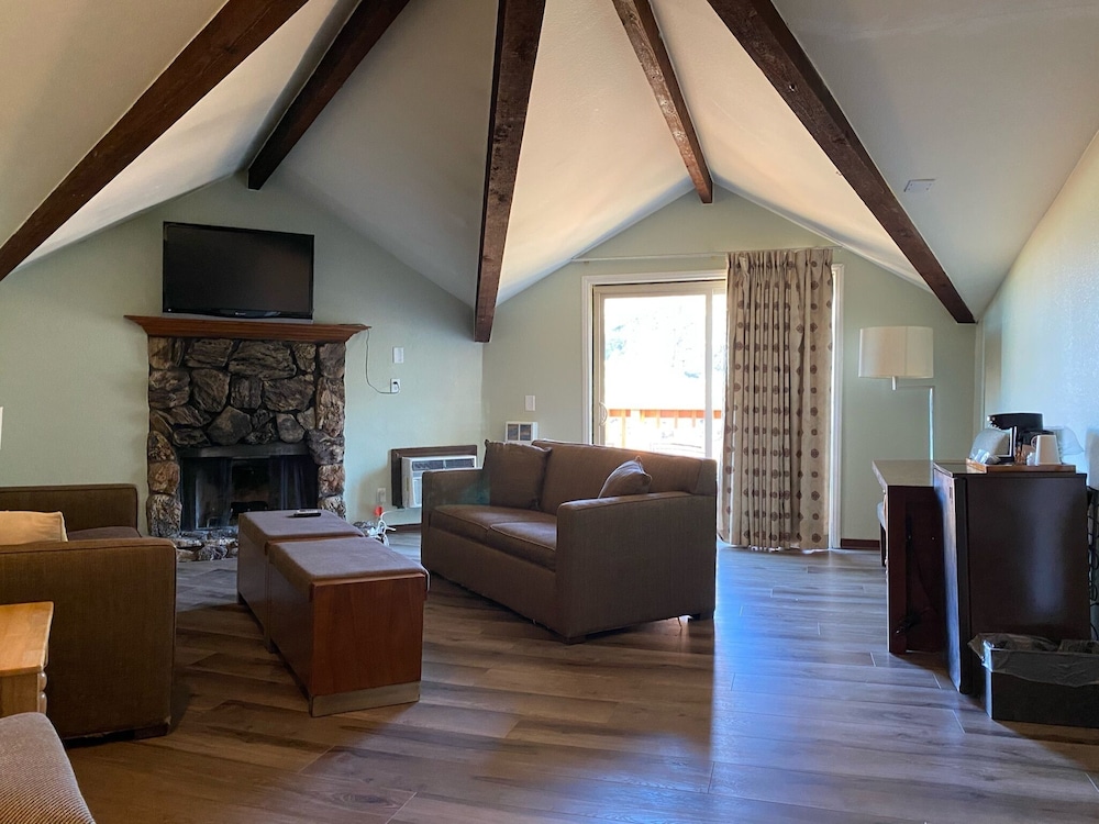 The Retreat on Charleston Peak - photo 34