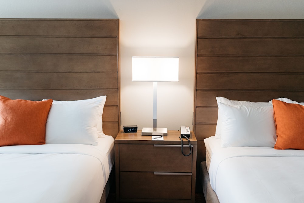 Revel Hotel Des Moines Urbandale Tapestry Collection by Hilton - photo 33