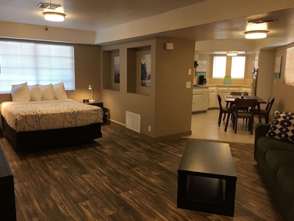 Rancho San Diego Inn And Suites — El Cajon