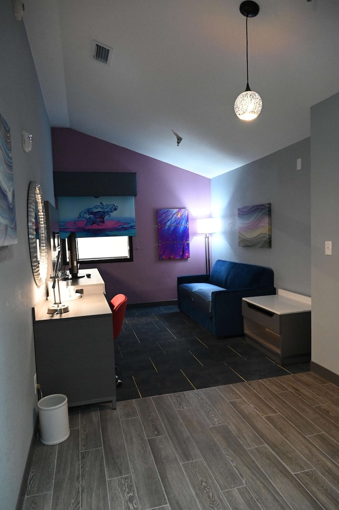 Hampton Inn Valdosta Lake Park Area - photo 11
