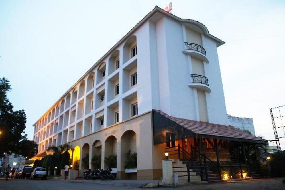 The Residency Karur - carbon neutral hotel in Karur