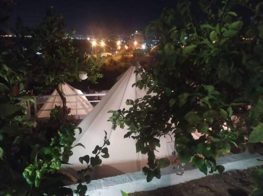 Queens Luxury Glamping — Palekastro