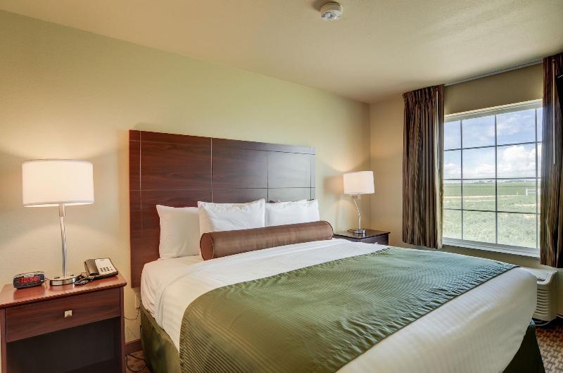 Cobblestone Inn & Suites Eaton - photo 39