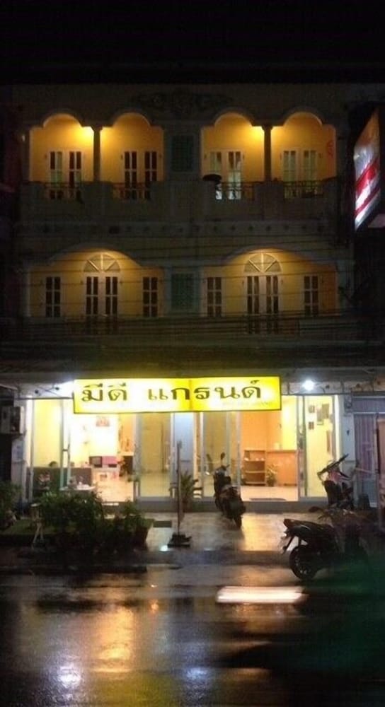 Meedee Grand - carbon neutral hotel in Rayong