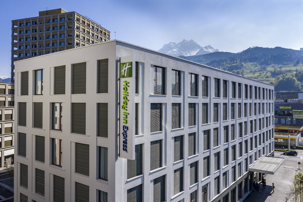 Holiday Inn Express Luzern Kriens by IHG — hotel in Kriens