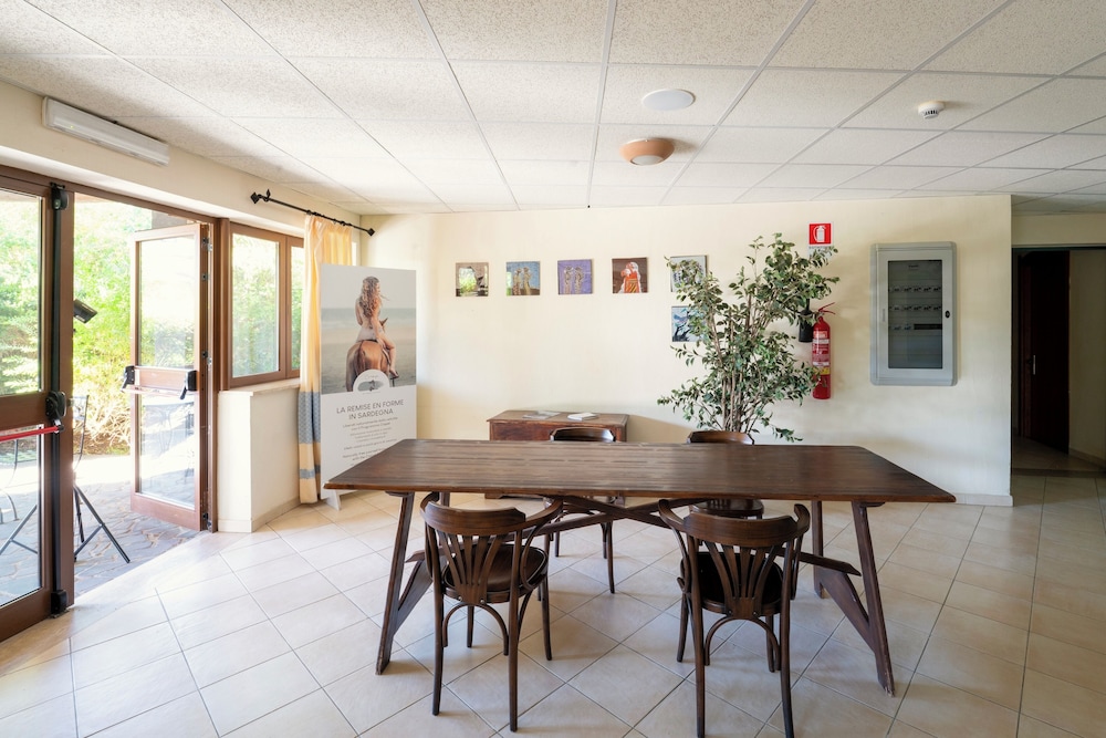 Hotel Medar with pool in Arborea in Arborea, Italy