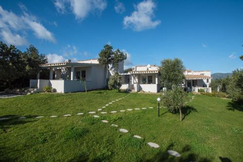 Sul Mare Sardegna Villa Calliroe — 4-Star Luxury Hotel in Villasimius, Italy