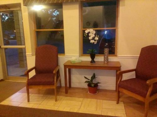 Town House Inn - photo 14