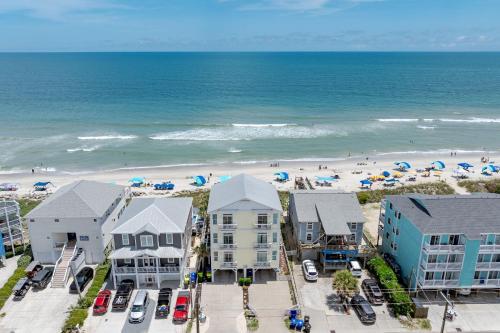 New Reno Beach Front 4Bd Ba Game Room Elevator — 4-Star Luxury Hotel in Carolina Beach, United States