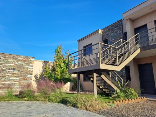 UCO APARTS tu refugio en el corazón de los Andes — 4-Star Luxury Hotel in Tupungato, Argentina