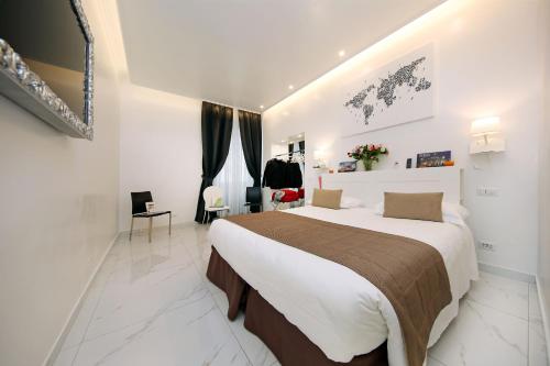 La Maisonnette Tritone Trevi Apartment Rome — 4-Star Luxury Hotel in Rome, Italy