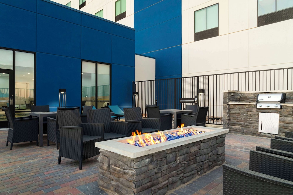 Hampton Inn & Suites by Hilton Amarillo West - photo 40