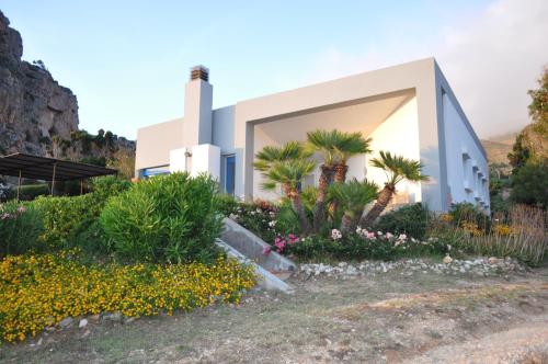 Villa Tramonto — 4-Star Luxury Hotel in San Vito Lo Capo, Italy