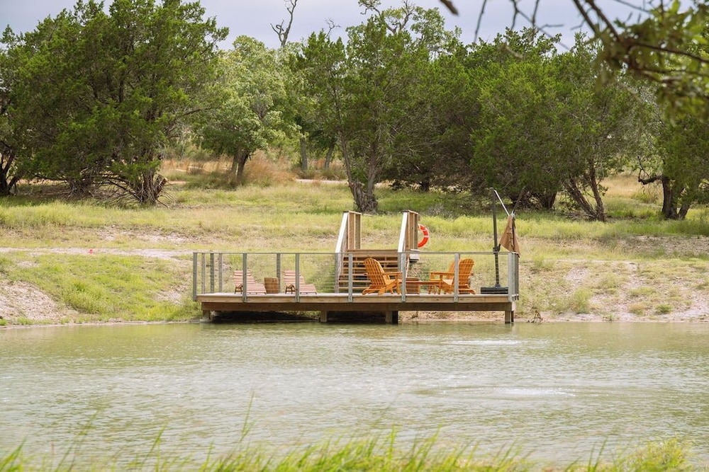 Outdoorsy Hill Country - photo 38