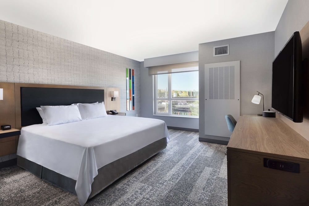 Hampton Inn & Suites Watertown Boston - photo 8