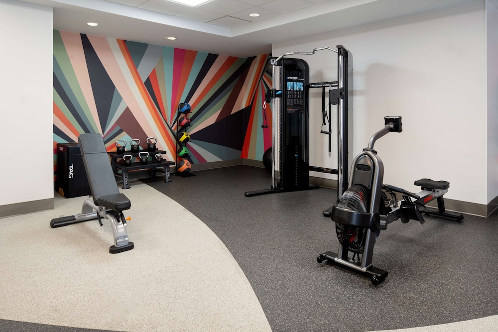 Hilton Garden Inn Roseville - photo 32