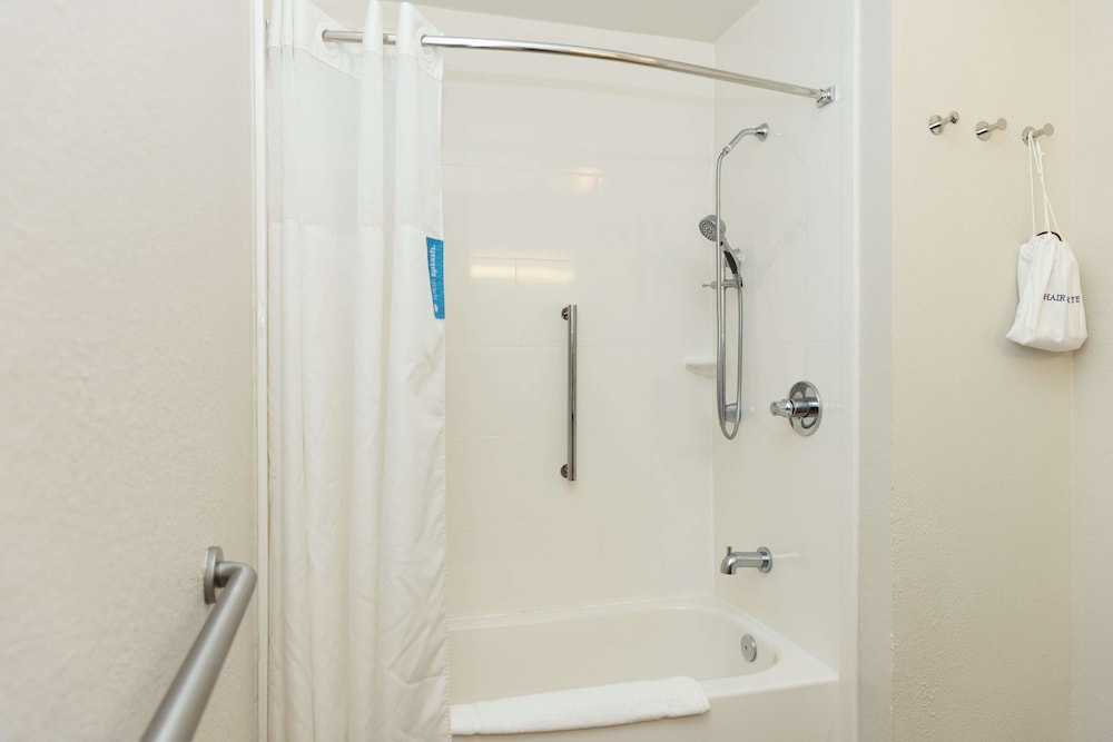 Hampton Inn Hammond - photo 44