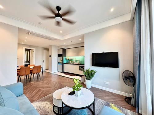 C n h chung c view bi n Altara Residenc Quy Nh n in Qui Nhon, Vietnam