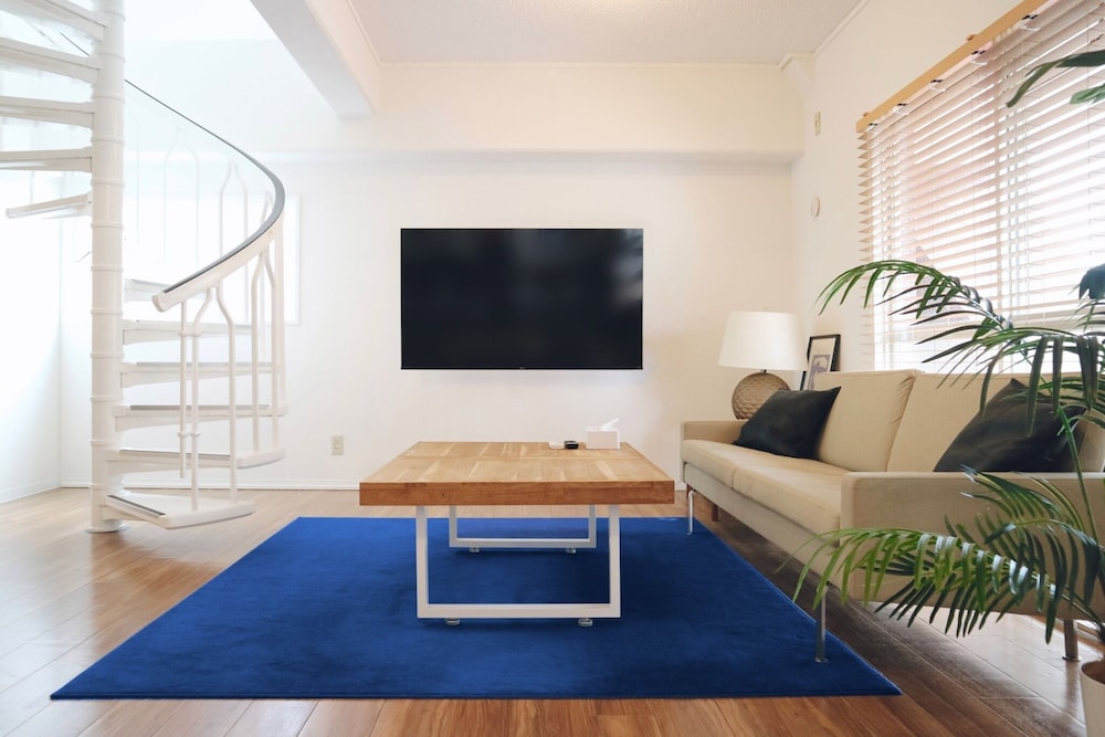 Phoenix Heights Sakuragawa — 4-Star Luxury Hotel in Osaka, Japan