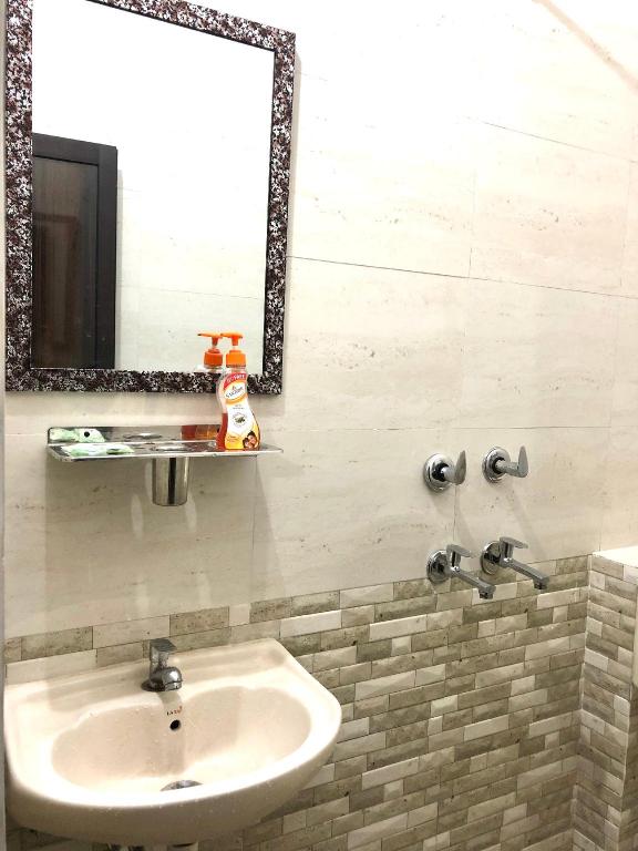 Green View Guest House — 4-Star Luxury Hotel in Jalandhar, India