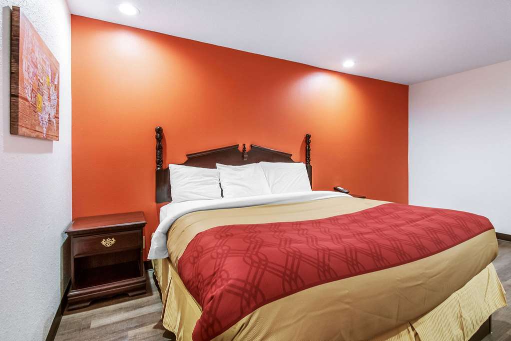 Econo Lodge Franklin IN - photo 8
