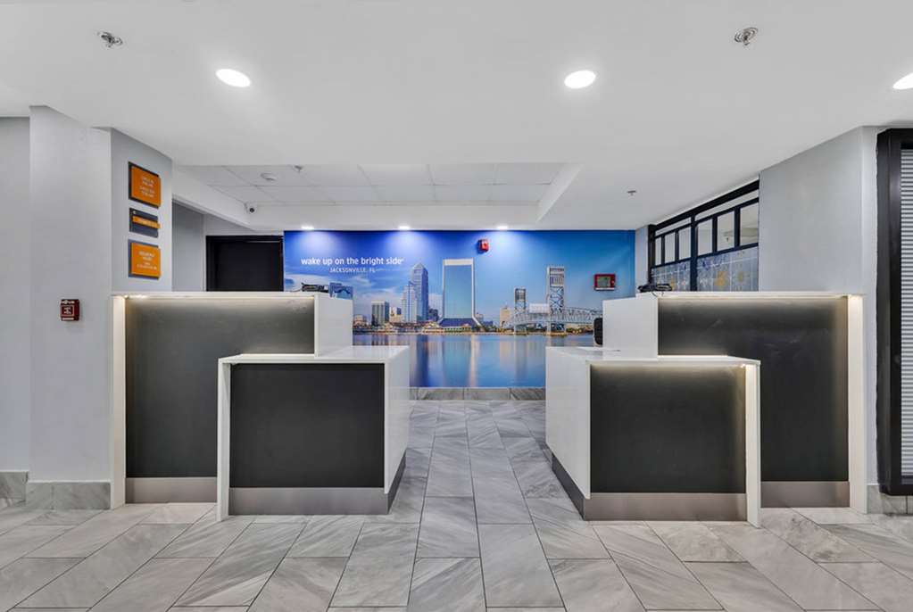 La Quinta Inn & Suites by Wyndham Jacksonville Mandarin - photo 3