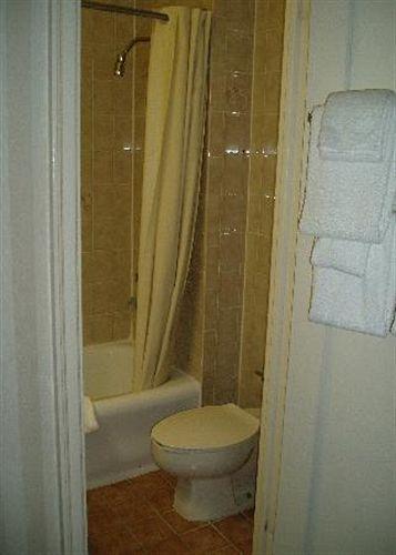Regency Inn Fayetteville Fort Bragg - photo 14