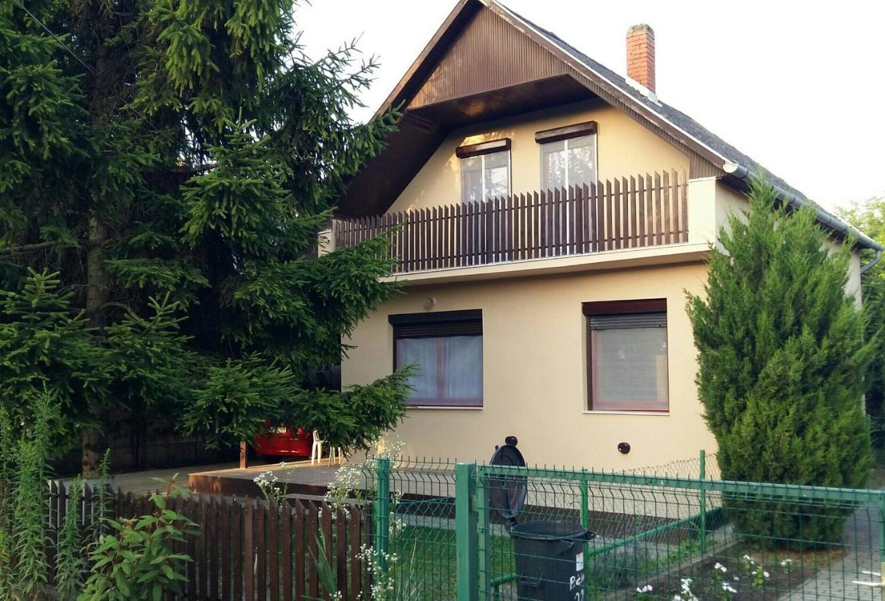 Szatmári Vendégház - carbon neutral hotel in Balatonlelle